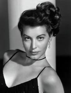 Choker Prints: AVA GARDNER