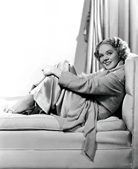 Bathrobe Prints: ON THE AVENUE, Alice Faye, 1937