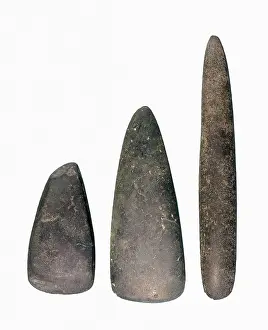 Prehistoric Prints: Axes belonging to the Catalan Grave Culture (Cultura de los Sepulcros de Fosa)