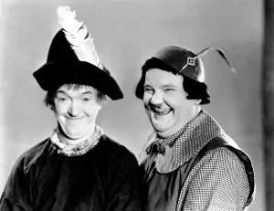 BABES IN TOYLAND, (aka MARCH OF THE WOODEN SOLDIERS), from left: Stan Laurel, Oliver Hardy, 1934