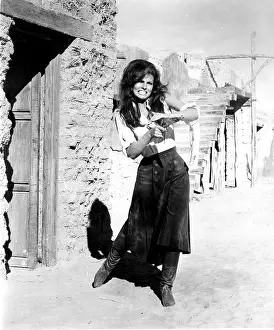 Images Dated 5th June 2017: BANDOLERO!, Raquel Welch, 1968