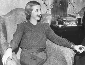Socialite Prints: Barbara Hutton recently married Georgian Prince Alexis Mdivani