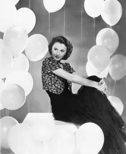Stanwyck Prints: Barbara Stanwyck, Paramount portrait, 1939