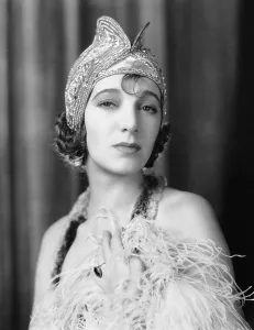 Gertrude Prints: THE BATTLE OF PARIS, Gertrude Lawrence, 1929