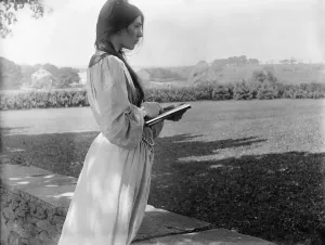 Sketching Prints: Beatrice Baxter Ruyl, original title: The Sketch