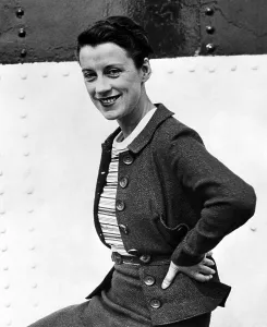 1930s Candid Prints: Beatrice Lillie, sailing from New York on the Ile de France, August 18, 1934