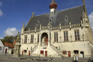 Council Prints: BELGIUM. Damme. City Hall and statue of the poet Jacob van Maerlant (c)