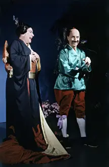 Marx Prints: THE BELL TELEPHONE HOUR, From left: Helen Traubel (as Katisha)