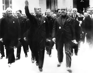 Italian Prints: Benito Mussolini, giving crowds Facist salute