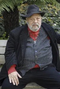 Aisaphoto0220 Prints: BERLINGPeter (1934). Writer. 2007