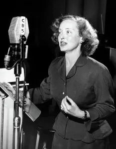 Images Dated 10th February 2017: Bette Davis, ca. early 1940s