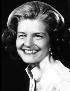 Alcoholic Prints: Betty Ford, 1976. Courtesy: CSU Archives / Everett Collection