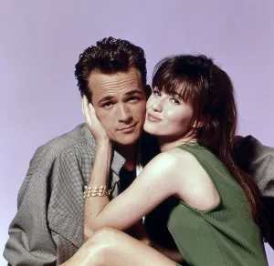 Perry Prints: BEVERLY HILLS, 90210, from left: Luke Perry, Shannen Doherty, 1990-2000