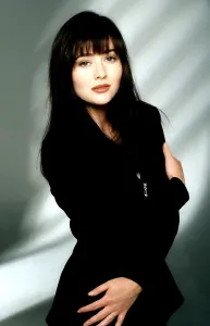 Bangs Prints: BEVERLY HILLS 90210, Shannen Doherty, 1990-2000