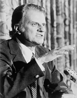 Billy Prints: BILLY GRAHAM, 1977.. Courtesy: CSU Archives / Everett Collection