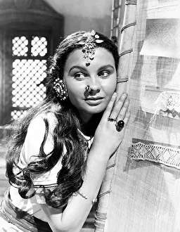 Nose Ring Prints: BLACK NARCISSUS, Jean Simmons, 1947