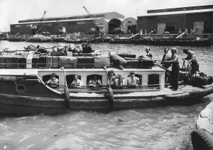 Israel Prints: Boatload of Jewish children arriving in Tel Aviv on April 12, 1946