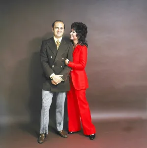 Pleshette Prints: THE BOB NEWHART SHOW, from left: Bob Newhart, Suzanne Pleshette, 1972-1978