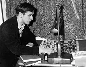 Bobby Prints: Bobby Fischer, circa 1972. Courtesy: CSU Archives / Everett Collection