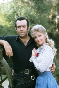 BONANZA, from left: Pernell Roberts, Kathie Browne, 1963, 1959-1973