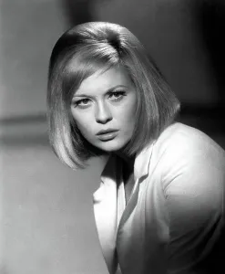 Films By Arthur Penn Prints: BONNIE AND CLYDE, Faye Dunaway, 1967