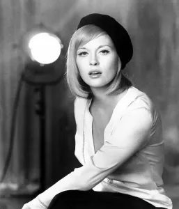 Films By Arthur Penn Prints: BONNIE AND CLYDE, Faye Dunaway, 1967