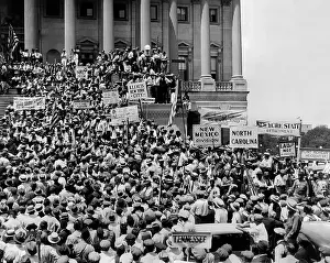 Jobless Prints: Bonus Army protesting on the steps of the Senate Wing of the Capitol