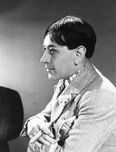 Images Dated 18th December 2015: THE BOWERY, George Raft, 1933, TM & Copyright 20th Century Fox Film Corp
