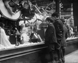 Caps Prints: Three boys mesmerized by Xmas toys in shop window in New York City
