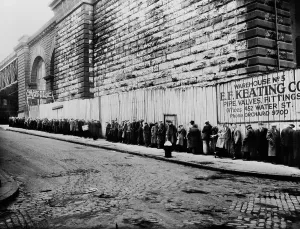 Charity Prints: Bread line beside the Brooklyn Bridge approach. New York City ca. 1930-35