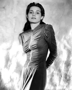Brenda Prints: Brenda Marshall, 1940
