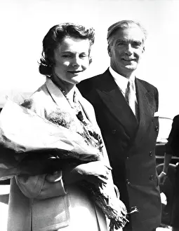 Bouquet Prints: British Prime Minister Anthony Eden with wife