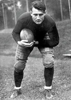 Football Prints: Bronislaw Bronko Nagurski (1908-1990)