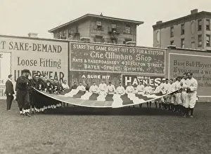 Professional Prints: Buffalo Bisons and Brooklyn Tip Tops baseball players holding a large American flag, 1914