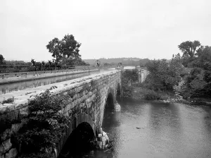 Hydraulic Engineering Prints: Canal boat passing through an Aqueduct over the Potomac River at Williamsport Maryland in 1903