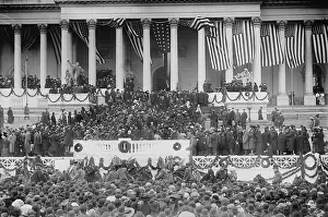 Inaugurations Prints: US Capitol and VIP platform during the 1909 inauguration of William Howard Taft (1857-1930) with crowds below