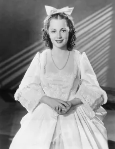 Images Dated 25th September 2015: CAPTAIN BLOOD, Olivia de Havilland, photo by Ferenc, 1935
