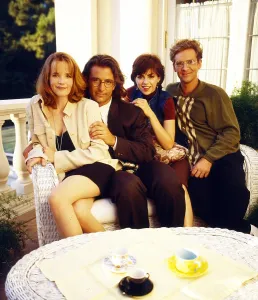 Thompson Prints: CAROLINE IN THE CITY, from left: Lea Thompson
