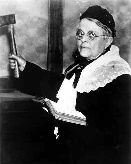 Hatchet Prints: Carrie Nation, circa 1900. Courtesy: CSU Archives / Everett Collection