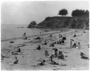 Images Dated 18th January 2016: Castle Rock and Bathing Beach, Santa Barbara, California, ca. 1900