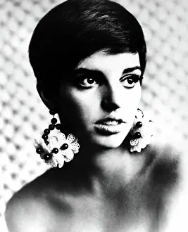 Chandelier Earrings Prints: CHARLIE BUBBLES, Liza Minnelli, 1967