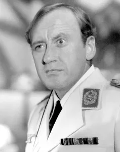2011 Prints: THE CHEAP DETECTIVE, Nicol Williamson, 1978, Columbia Pictures/courtesy Everett Collection