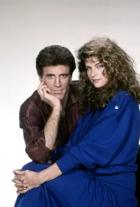 Danson Prints: CHEERS, from left, Ted Danson, Kirstie Alley, 1982-93 (ca. 1987 photo)