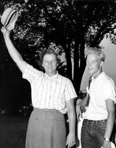 Winner Prints: CHICAGO-8/8/54 Mrs