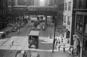 Street Scenes Prints: The Chicago Elevated Railroad at Franklin Street. July 1941