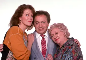 Jackie Prints: CHICKEN SOUP, from left: Lynn Redgrave, Jackie Mason, Rita Karin, 1989