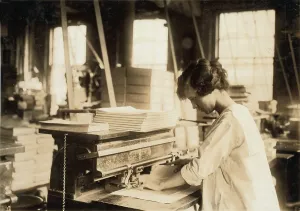 Images Dated 4th April 2008: Child Labor, 15-year old girl punching sheets
