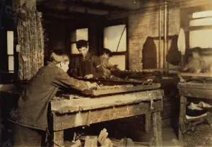 Images Dated 4th April 2008: Child Labor, boys linking bed springs