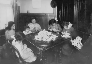 Doll Prints: Child labor, making doll legs for Campbell Kids