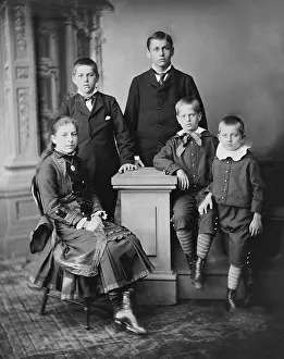 Images Dated 18th March 2009: Five children of President James Garfield in 1880